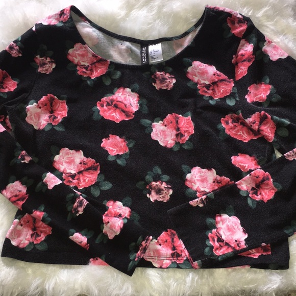 Divided Long Sleeve Floral Crop Top - Picture 1 of 4
